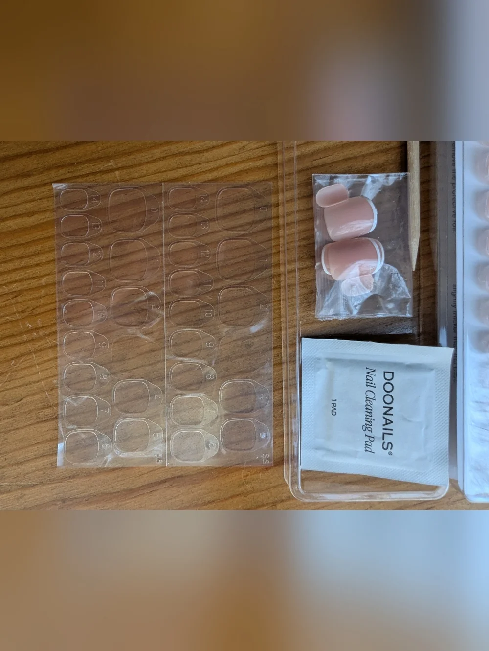 Doonails Reusable Gel Press-On Nails Set in "Classic French Extra Short Square" - Picture 10 of 13